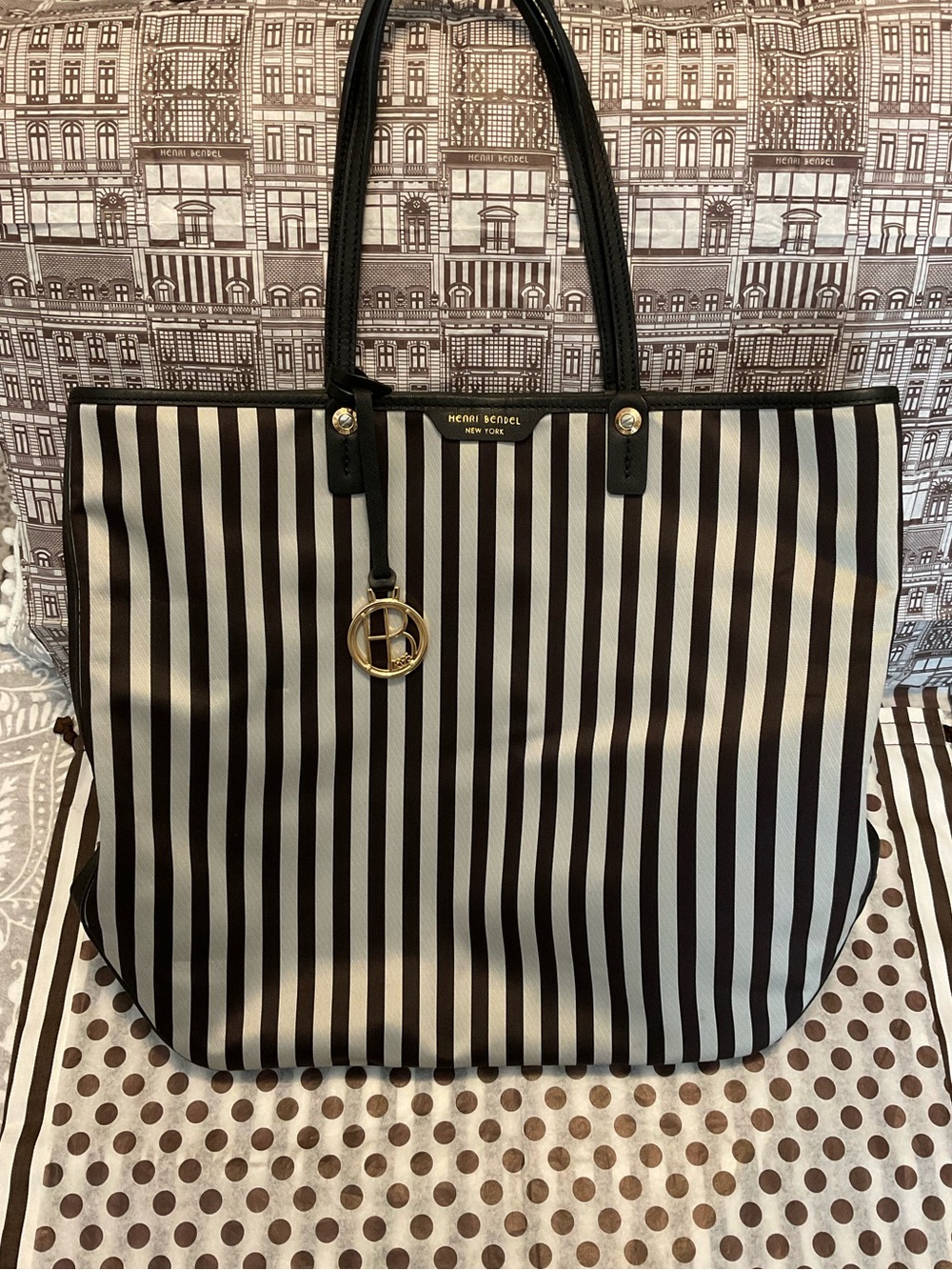 EUC Henri Bendel Centennial Stripe Fabric Magazine Tote in Silver and Mink